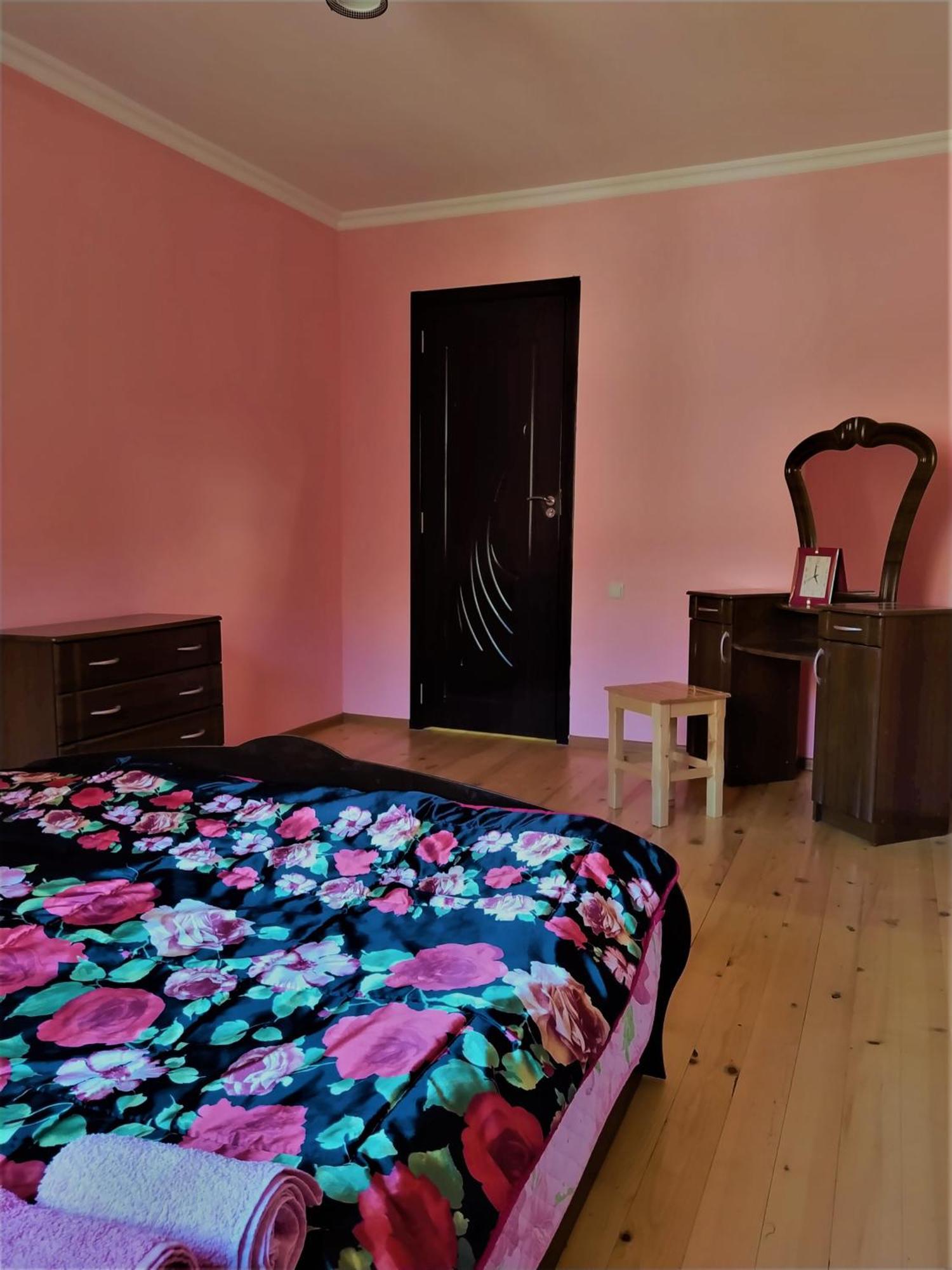 Gujejiani Guest House Mestia Ngoại thất bức ảnh